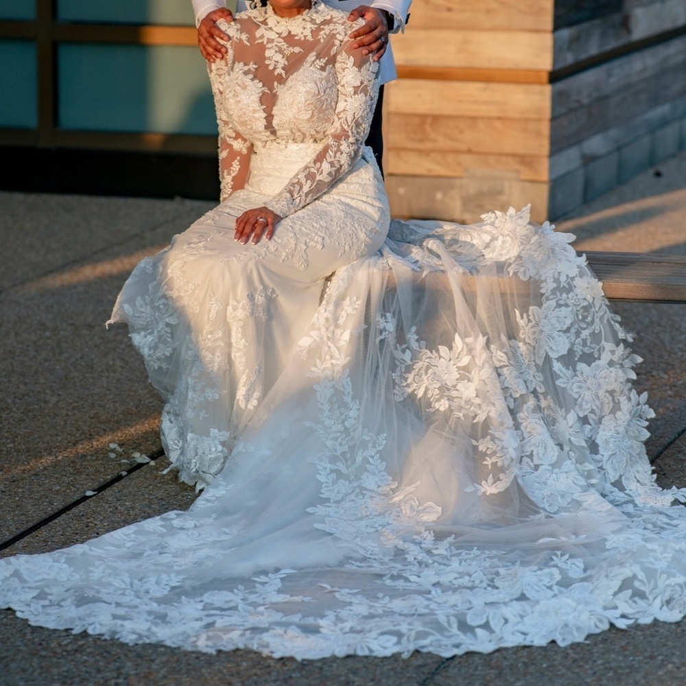 Martina Liana Style 1334 Wedding Gown - Picture 13 of 15